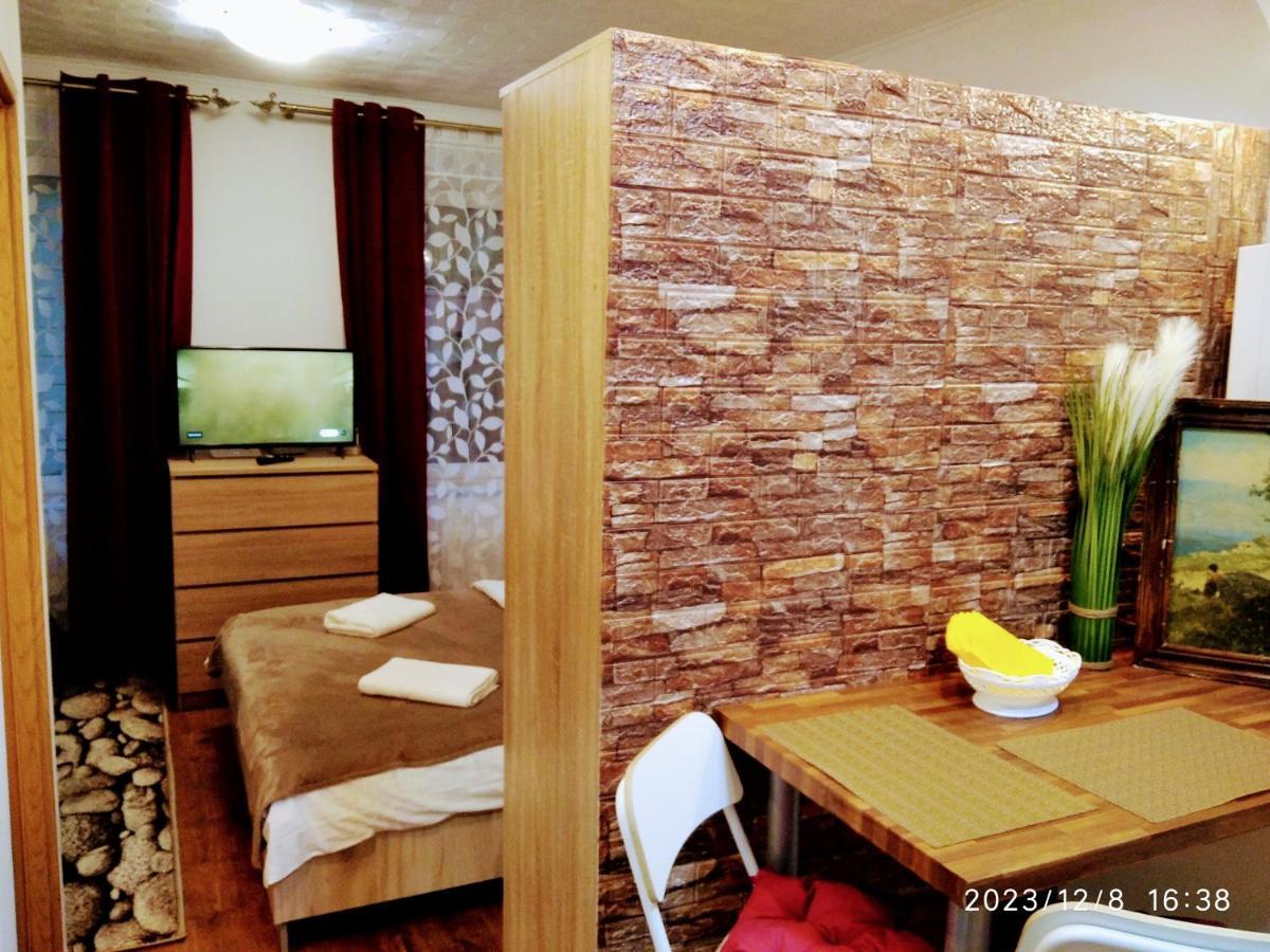 Tampa Studio Brasov Bagian luar foto